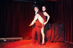 Burlesque freakout Club 8